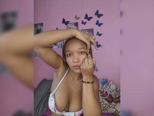 Vaninah live cam on BongaCams