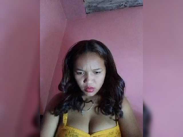 Vaninah live cam on BongaCams