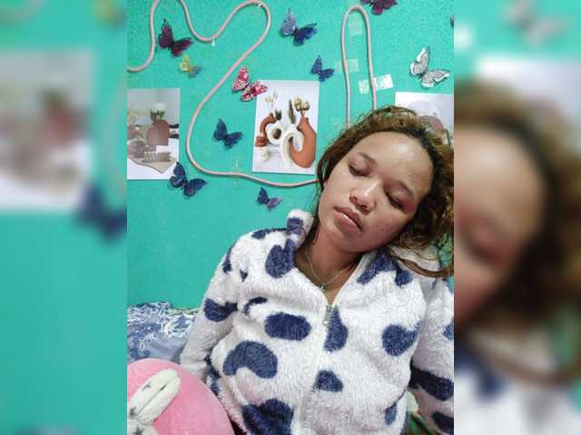 Vaninah live cam on BongaCams
