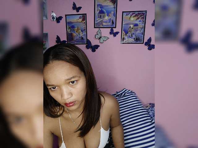 Vaninah live cam on BongaCams