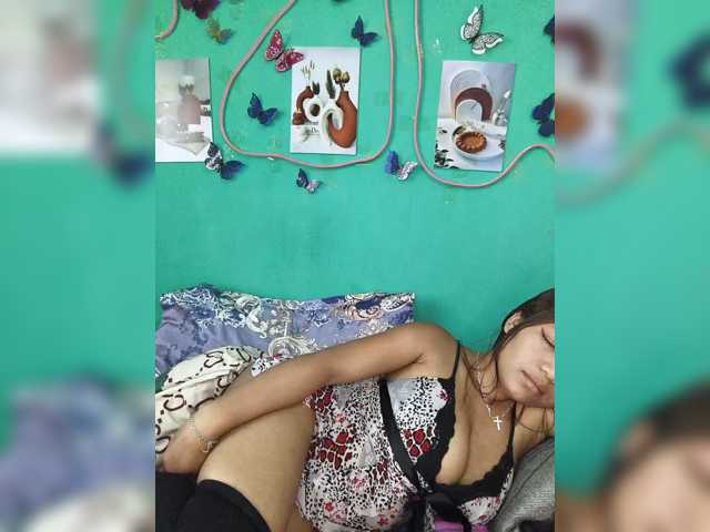 Vaninah live cam on BongaCams