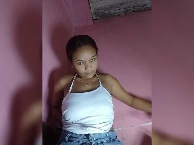 Vaninah live cam on BongaCams