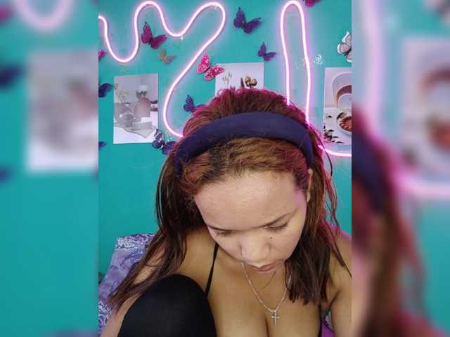 Vaninah live cam on BongaCams