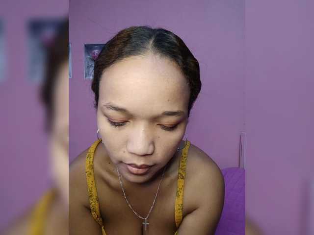 Vaninah live cam on BongaCams