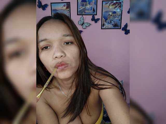 Vaninah live cam on BongaCams