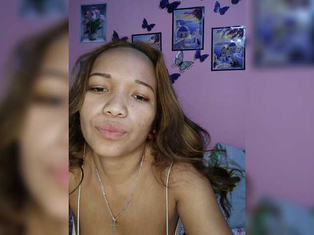 Vaninah live cam on BongaCams