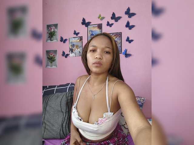 Vaninah live cam on BongaCams