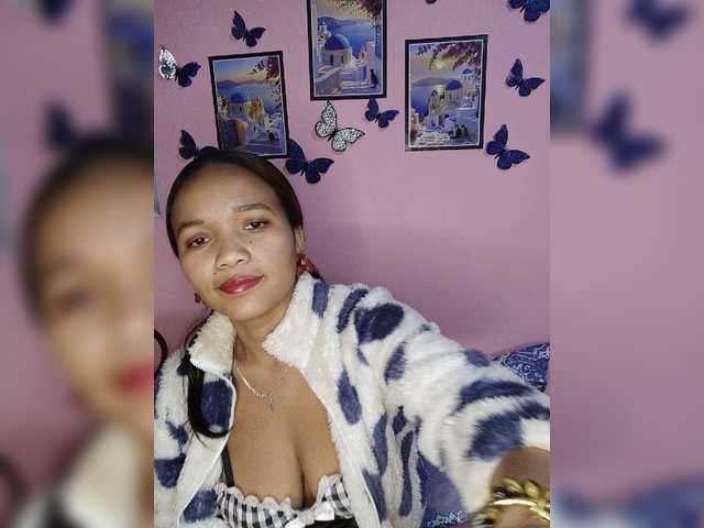 Vaninah live cam on BongaCams