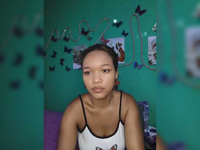 Vaninah live cam on BongaCams