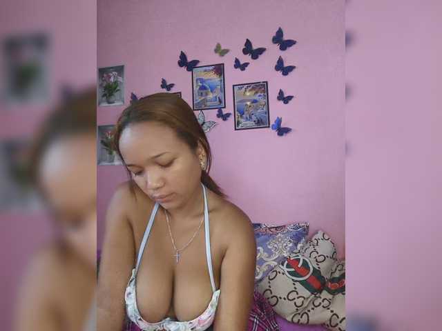Vaninah live cam on BongaCams