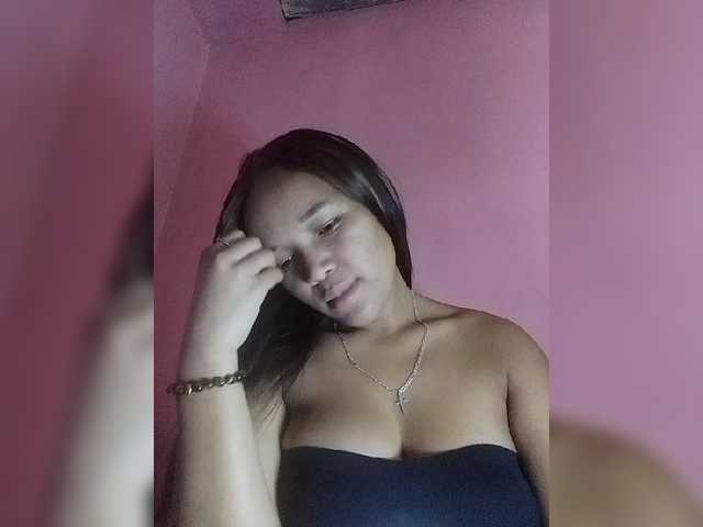 Vaninah live cam on BongaCams