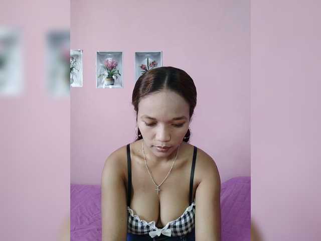 Vaninah live cam on BongaCams