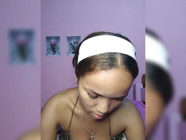 Valentina22 live webcam show