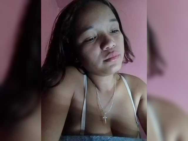 Vaninah live cam on BongaCams