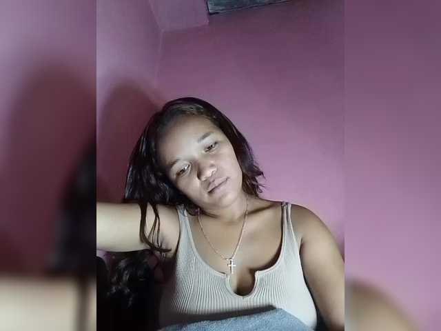 Vaninah live cam on BongaCams