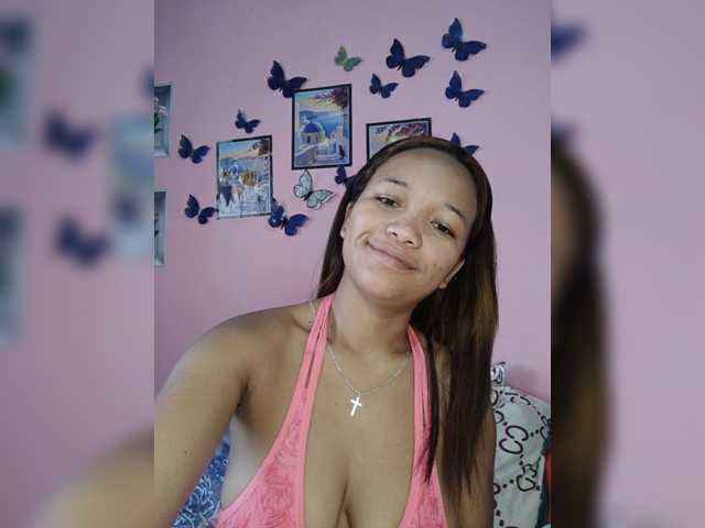 Vaninah live cam on BongaCams