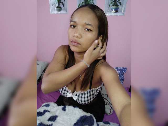 Vaninah live cam on BongaCams