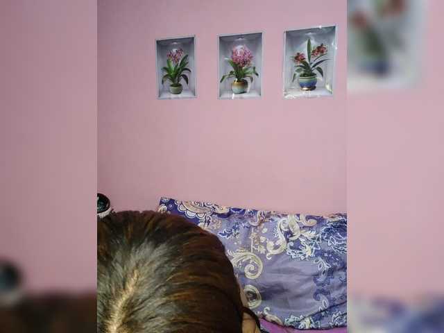 Vaninah live cam on BongaCams