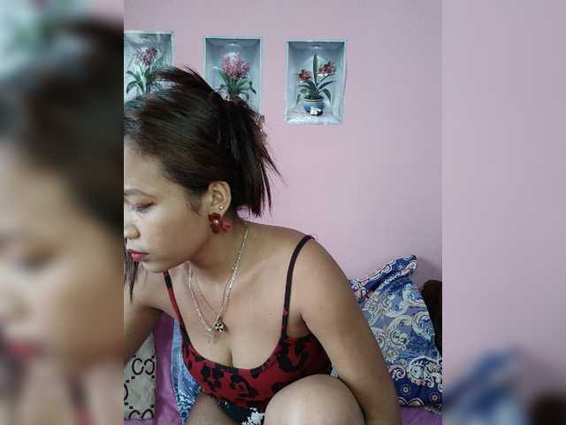 Vaninah live cam on BongaCams