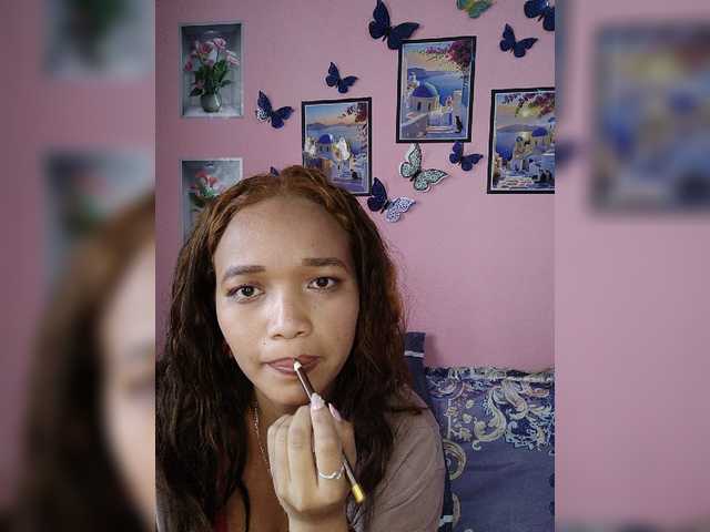 Vaninah live cam on BongaCams
