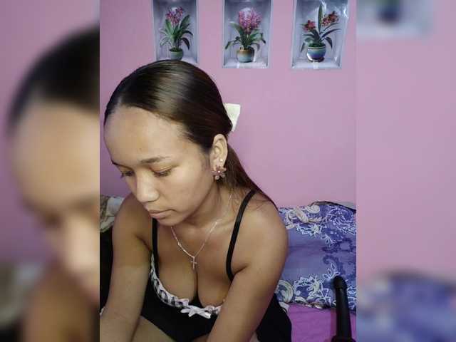 Vaninah live cam on BongaCams