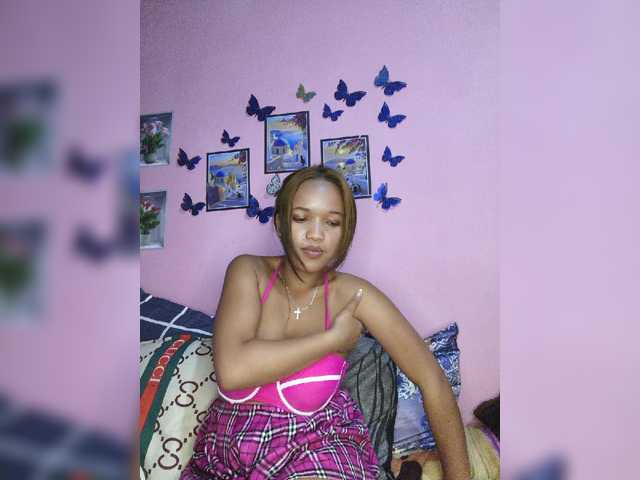 Vaninah live cam on BongaCams