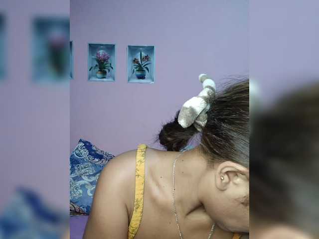 Vaninah live cam on BongaCams
