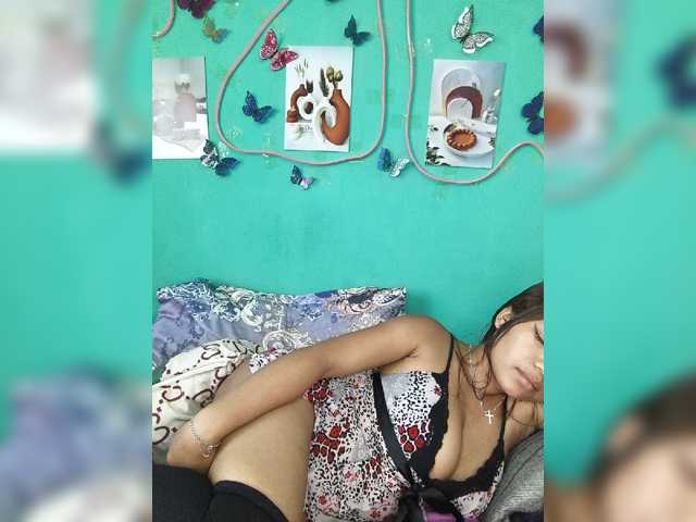 Vaninah live cam on BongaCams