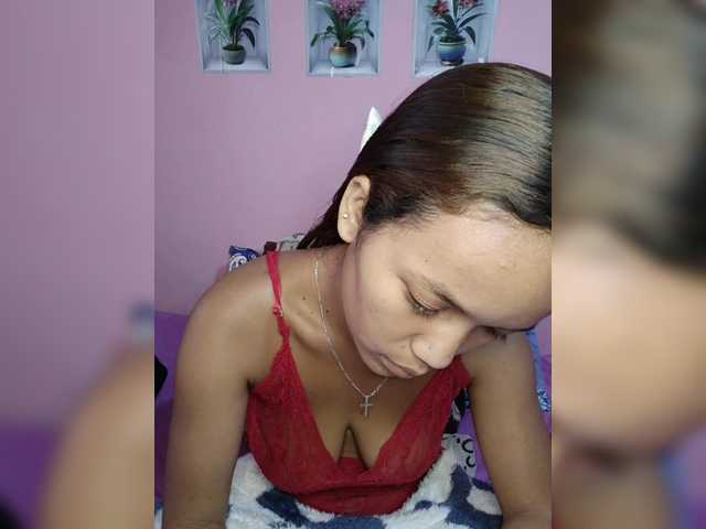Vaninah live cam on BongaCams