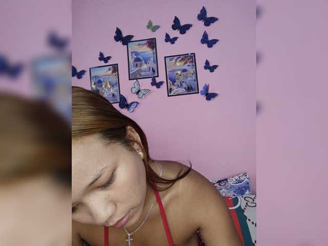 Vaninah live cam on BongaCams