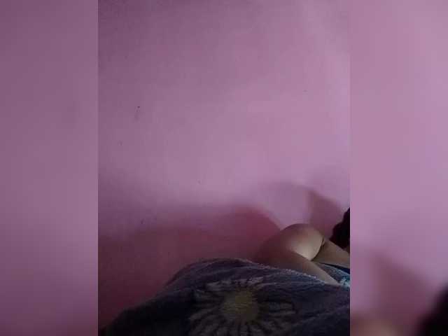 Vaninah live cam on BongaCams