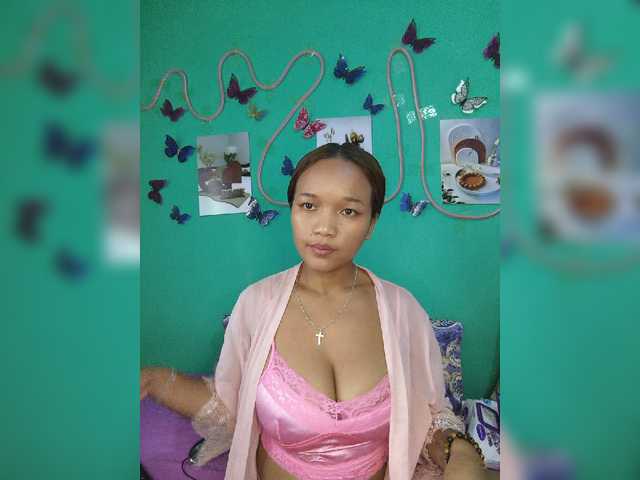 Vaninah live cam on BongaCams