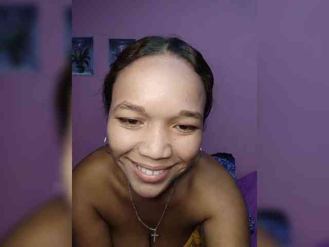 Vaninah Live Webcam on BongaCams