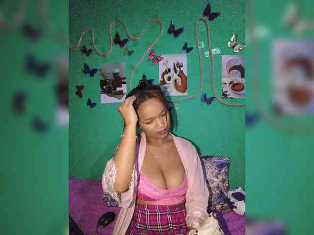 Model: Valentina22