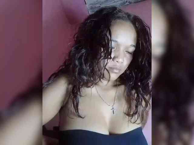 Vaninah Live Webcam on BongaCams