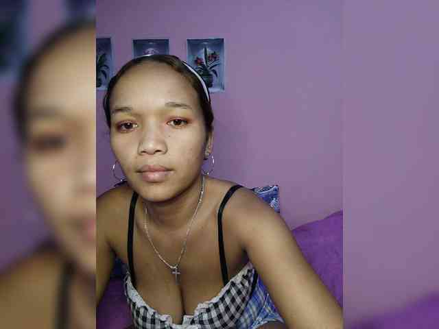 Vaninah Live Webcam on BongaCams
