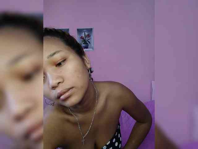 Vaninah Live Webcam on BongaCams