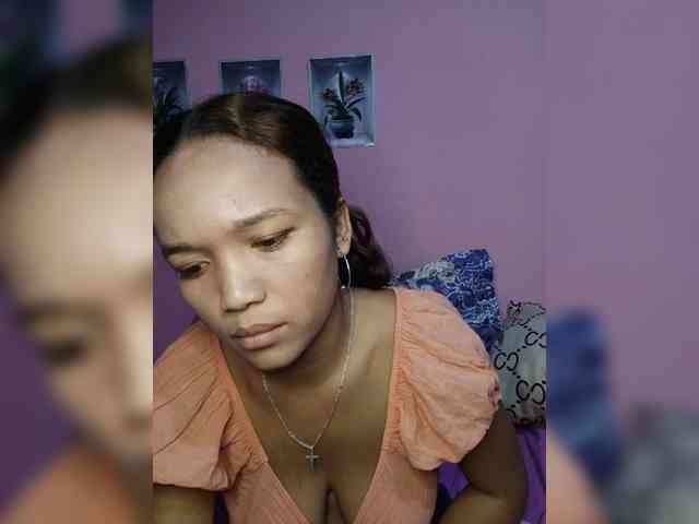 Vaninah Live Webcam on BongaCams