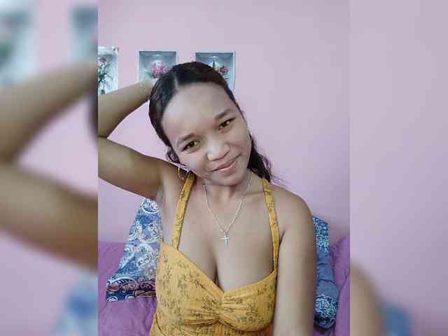 Vaninah Live Webcam on BongaCams