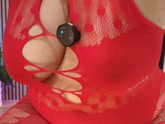 juliramirez2 live cam on BongaCams