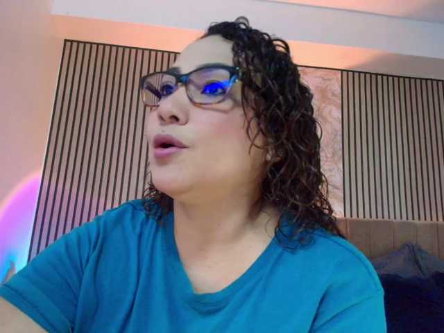 juliramirez2 live cam on BongaCams