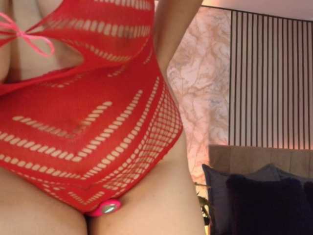 juliramirez2 live cam on BongaCams