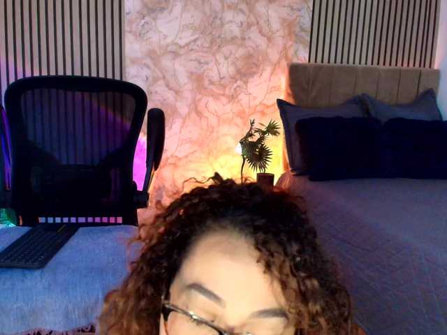 juliramirez2 live cam on BongaCams