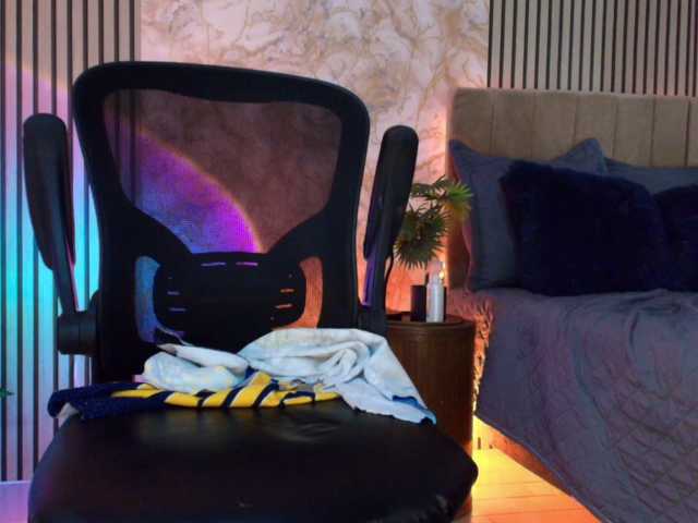 juliramirez2 live cam on BongaCams