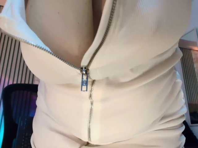 juliramirez2 live cam preview