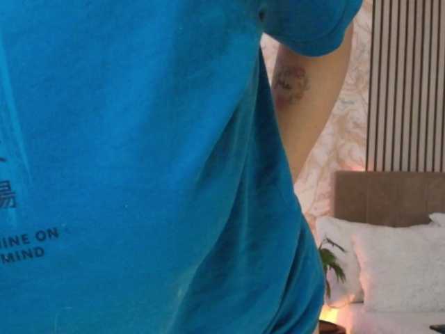 juliramirez2 live webcam show