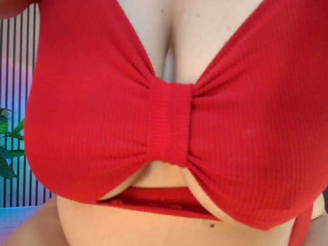 juliramirez2 live cam preview