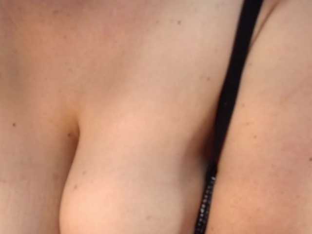juliramirez2 live cam on BongaCams