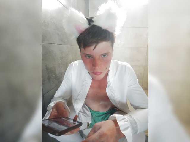 Daniil-1a live webcam show