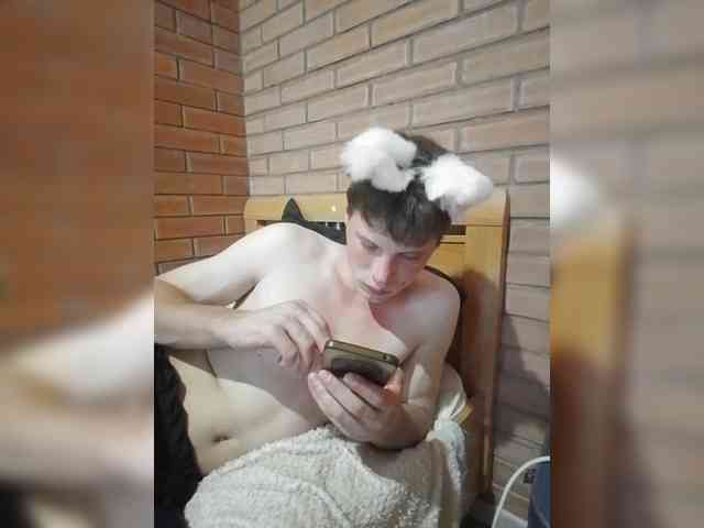 Daniil-1a Sex Cam Show